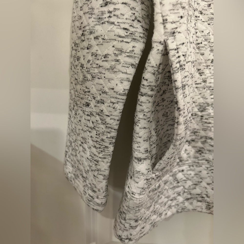 RBX White/Gray Textured Knit Top - Picture 3 of 5